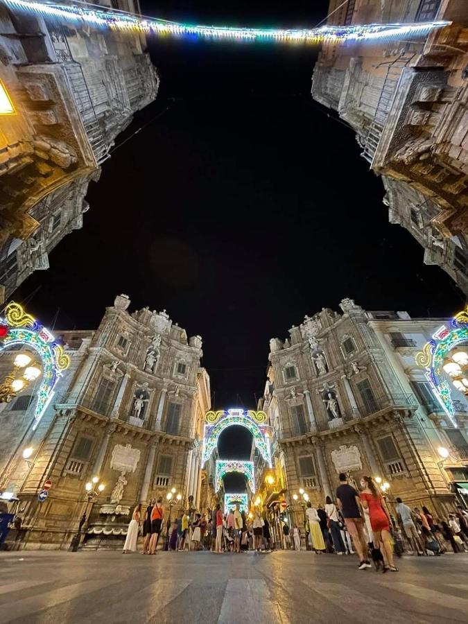 Penthouse Luxury Quattro Canti Palermo Exterior foto