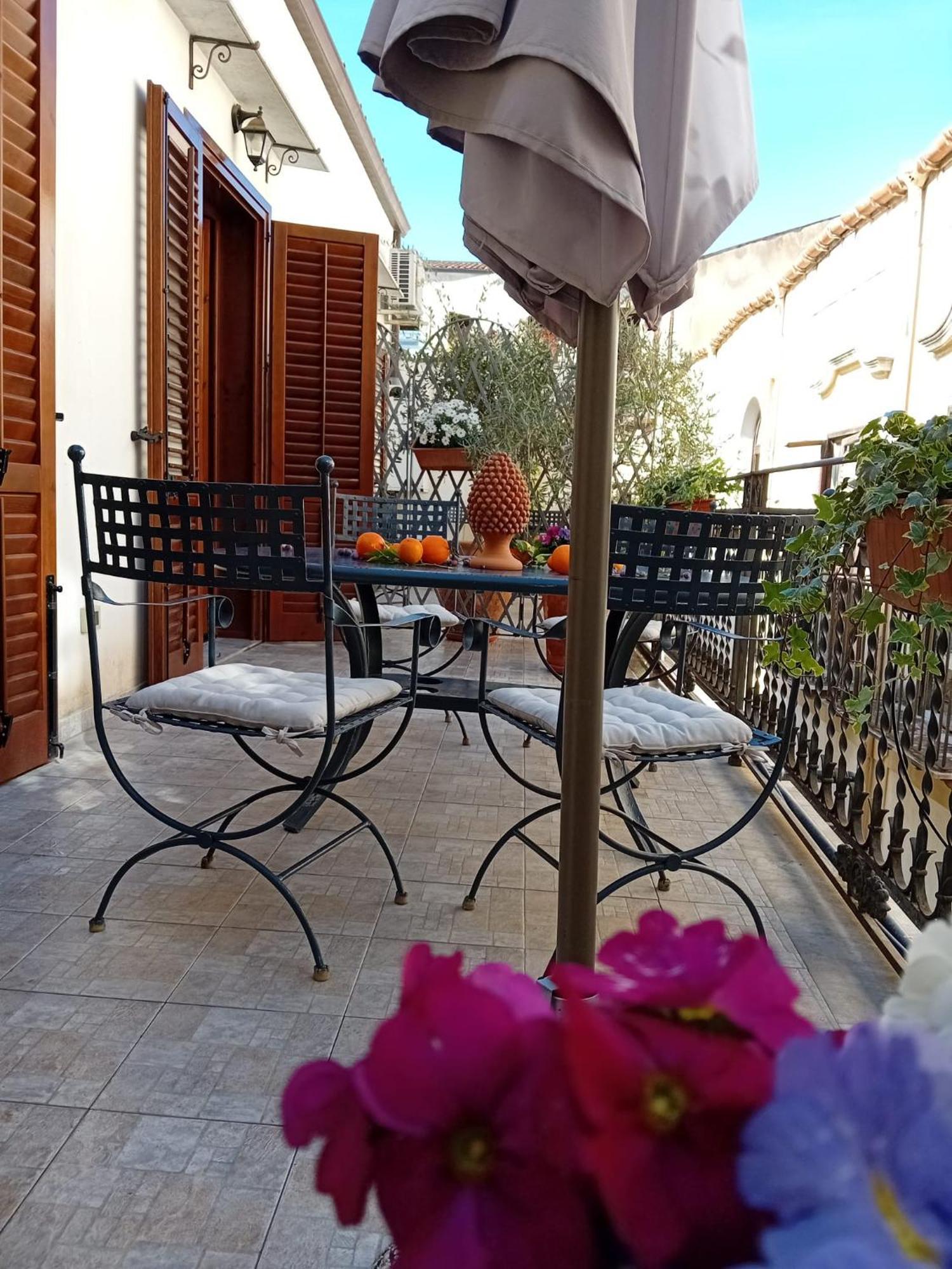 Penthouse Luxury Quattro Canti Palermo Exterior foto